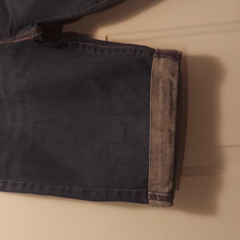 Women's Levi's shorts - Picture 2 of 8